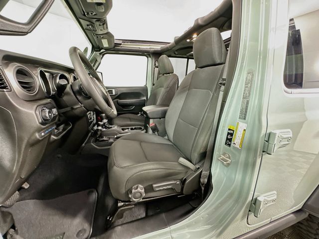 Used 2023 Jeep Wrangler Unlimited w/ Sun & Screen Package AWD/4WD image 4