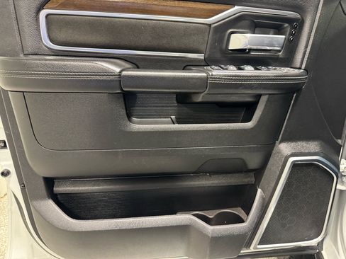 Used 2024 RAM 2500 Laramie image 23