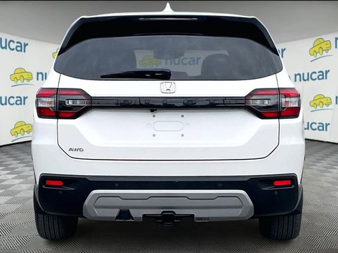 Used 2025 Honda Pilot EX-L image 5