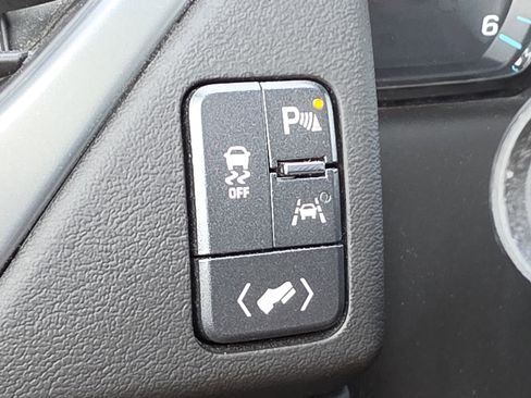 Used 2017 Chevrolet Tahoe Premier AWD/4WD image 22