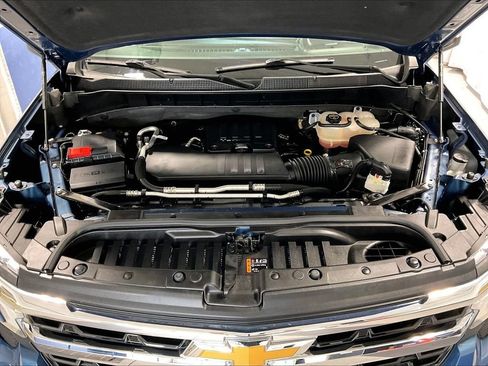 Used 2024 Chevrolet Silverado 1500 LT AWD/4WD image 29
