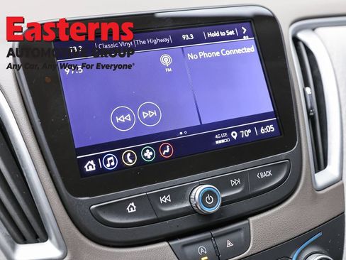 Used 2023 Chevrolet Malibu LT FWD image 19