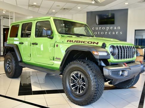 Used 2025 Jeep Wrangler Unlimited Rubicon w/ XTREMEE 35" Tire Package AWD/4WD image 1