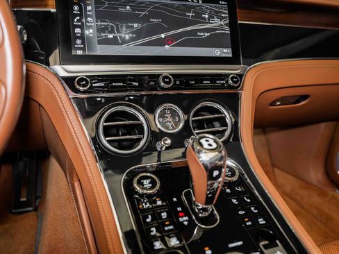 Used 2020 Bentley Continental GT image 24