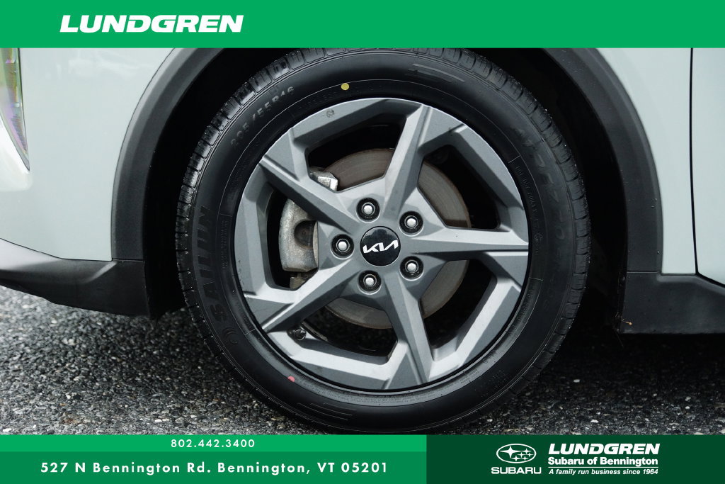 Used 2025 Kia K4 FWD image 35