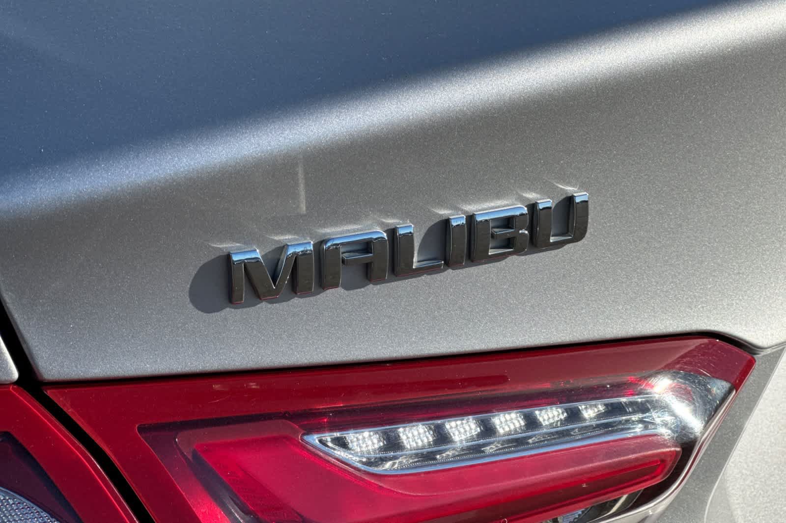 Used 2020 Chevrolet Malibu LT FWD image 31