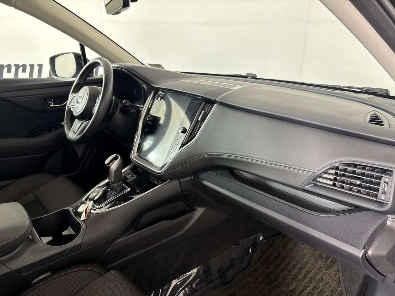Used 2024 Subaru Outback Premium AWD/4WD image 28
