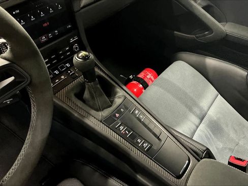 Used 2025 Porsche 718 Cayman GT4 RS image 19