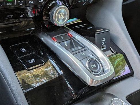 Used 2022 Acura MDX FWD w/ Technology Package image 13