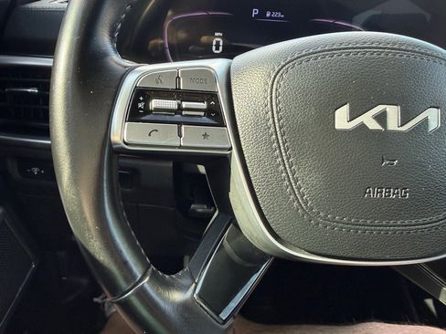 Used 2023 Kia Telluride S FWD image 30