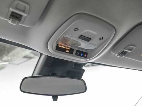 Used 2025 Chevrolet Trax ACTIV w/ Driver Confidence Package image 24