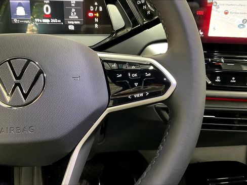 Used 2021 Volkswagen ID.4 Pro image 23