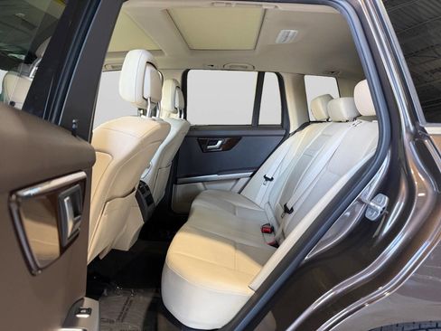 Used 2014 Mercedes-Benz GLK 350 4MATIC image 16