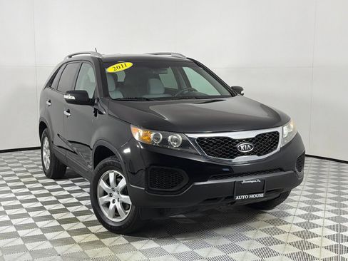Used 2011 Kia Sorento LX AWD/4WD image 2