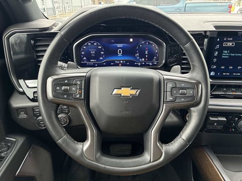 Certified 2023 Chevrolet Silverado 1500 High Country w/ Technology Package image 10