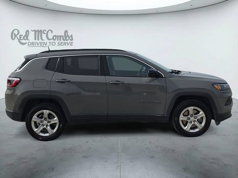 Used 2023 Jeep Compass Latitude w/ Convenience Group AWD/4WD image 6