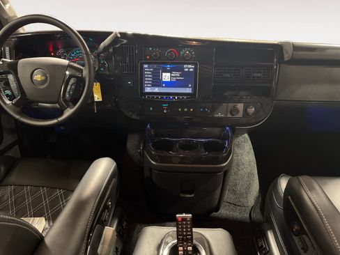 Used 2024 Chevrolet Express 2500 image 12