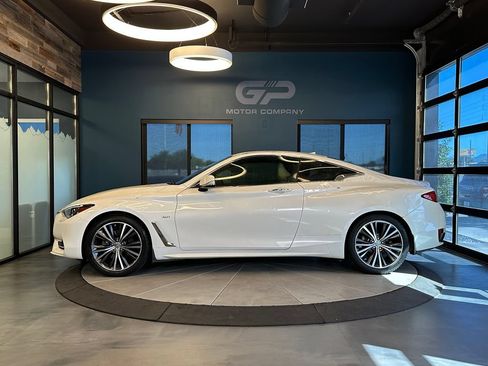 Used 2019 INFINITI Q60 3.0t Luxe AWD/4WD image 6