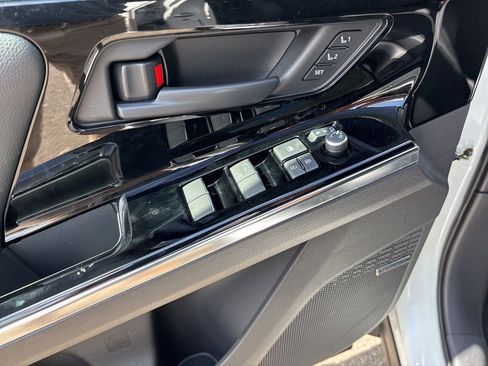 Used 2023 Subaru Solterra AWD image 11