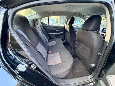 Used 2022 Nissan Sentra SR FWD image 13