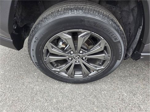 Used 2023 Toyota RAV4 XLE Premium AWD/4WD image 8