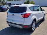 Used 2019 Ford Escape SE image 2