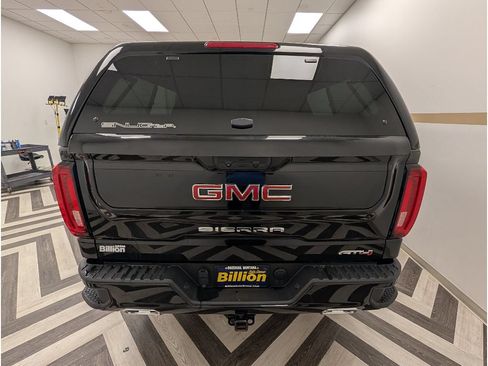 Used 2022 GMC Sierra 1500 AT4 w/ AT4 Preferred Package AWD/4WD image 24