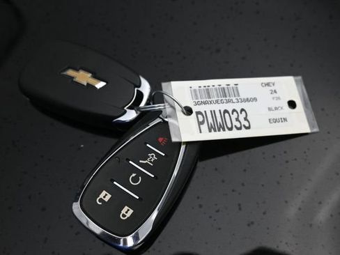 Used 2024 Chevrolet Equinox LT AWD/4WD image 44