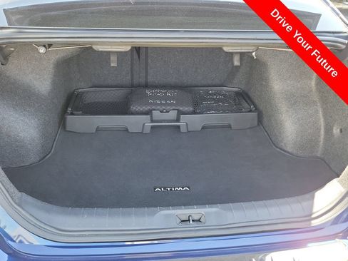 Used 2023 Nissan Altima 2.5 SR FWD image 27