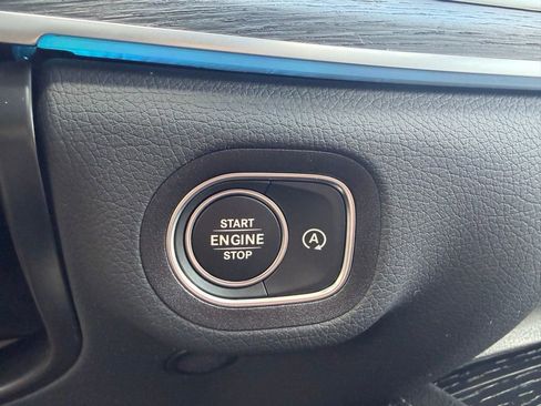 Used 2022 Mercedes-Benz GLE 350 4MATIC w/ Premium Package image 28