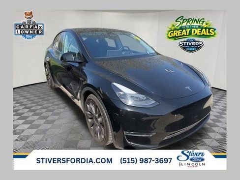 Used 2023 Tesla Model Y Performance image 1