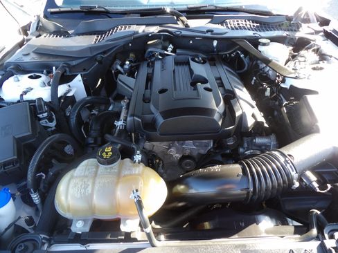 Used 2020 Ford Mustang Premium image 23