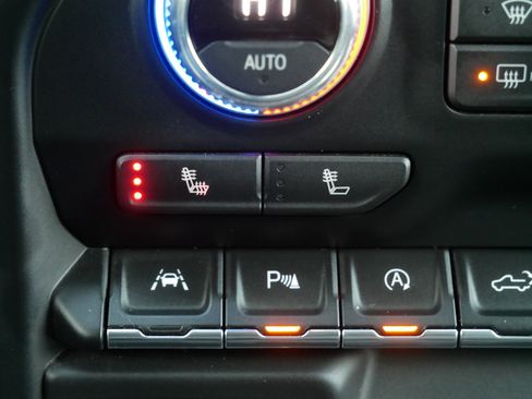 Used 2021 GMC Sierra 1500 SLE image 21