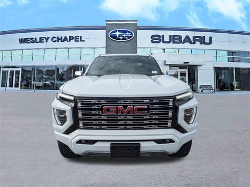 Used 2024 GMC Canyon Denali image 9