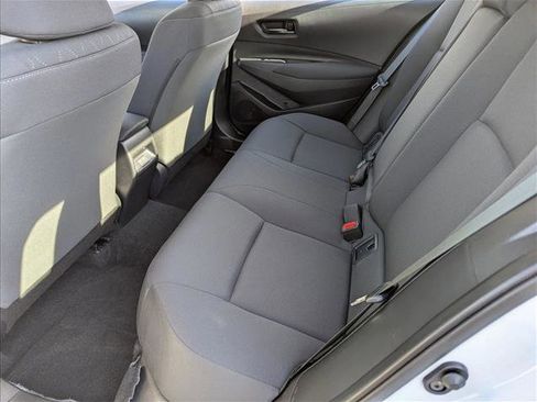 Used 2025 Toyota Corolla LE image 18
