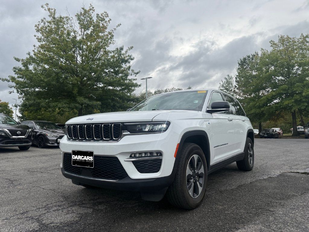 Used 2024 Jeep Grand Cherokee Limited 4xe AWD/4WD image 32