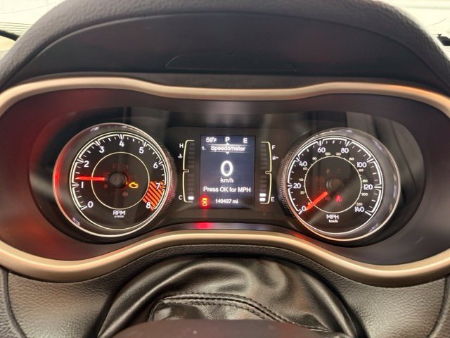 Used 2015 Jeep Cherokee Latitude w/ Cold Weather Group AWD/4WD image 15