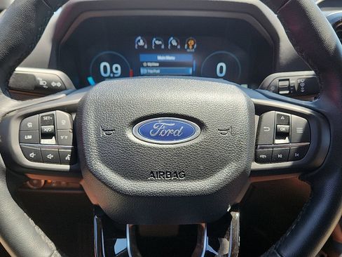 Used 2024 Ford Ranger Lariat w/ FX4 Off-Road Package AWD/4WD image 12