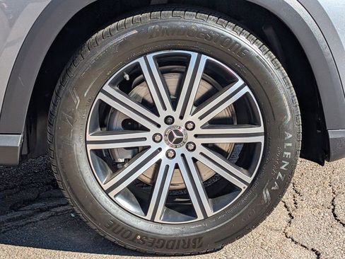 Used 2025 Mercedes-Benz GLE 450e 4MATIC image 10