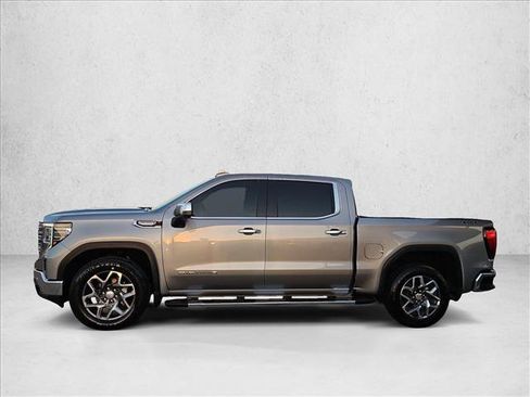 Used 2024 GMC Sierra 1500 SLT AWD/4WD image 7