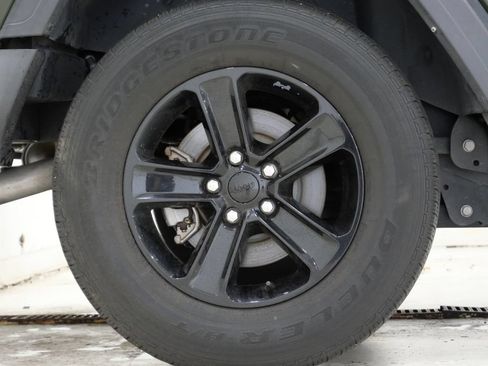 Used 2023 Jeep Wrangler Unlimited Sport AWD/4WD image 10
