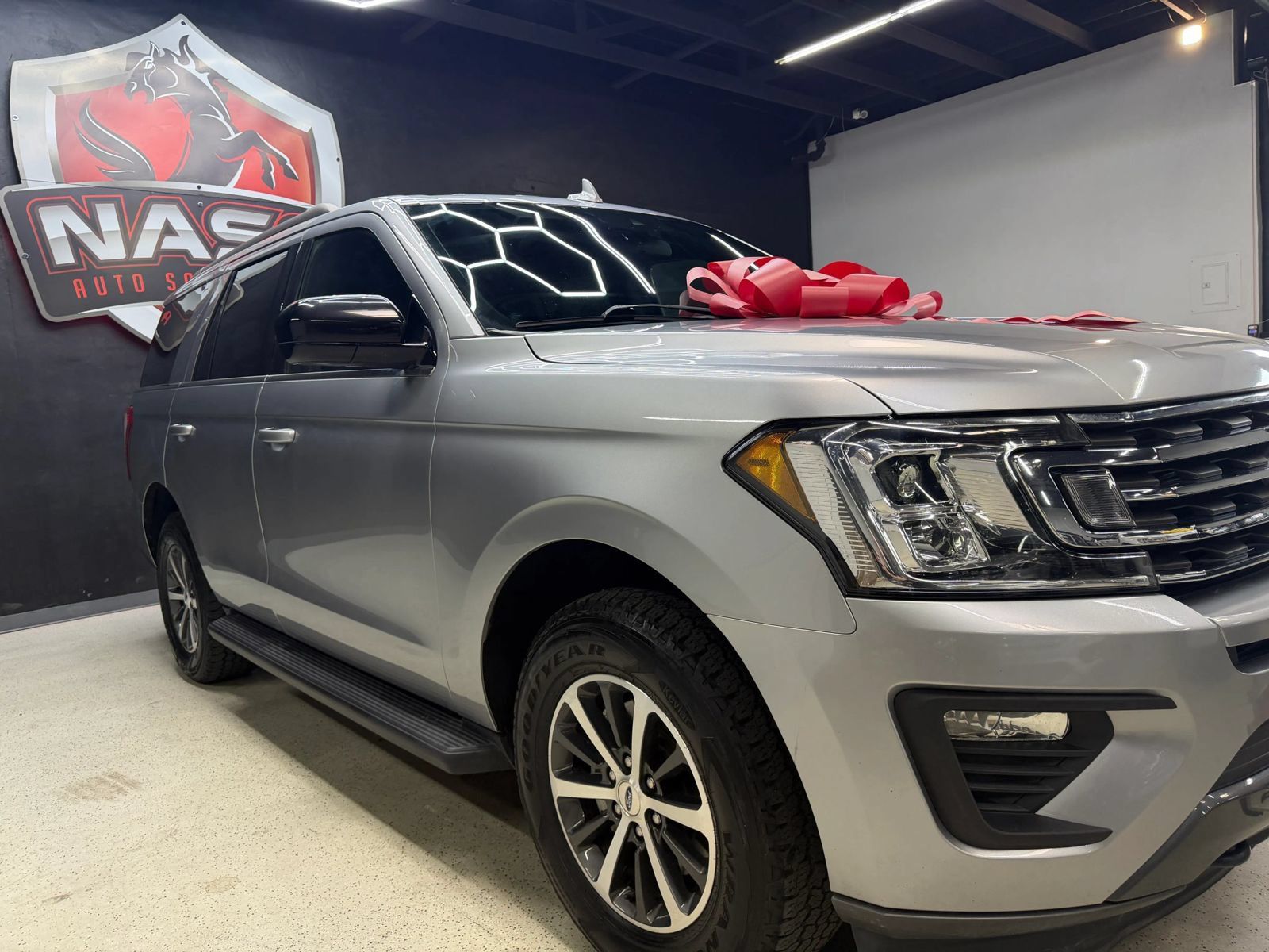 Used 2021 Ford Expedition XL AWD/4WD image 5