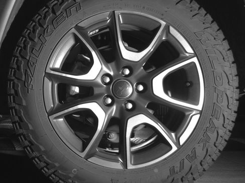 Used 2025 Jeep Compass Trailhawk image 14