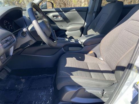 Certified 2025 Honda HR-V Sport image 12
