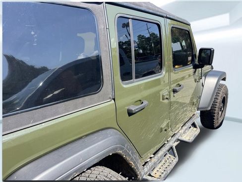 Used 2022 Jeep Wrangler Unlimited Sport AWD/4WD image 8