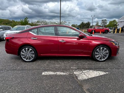 Used 2023 Nissan Altima 2.5 SL AWD/4WD image 4