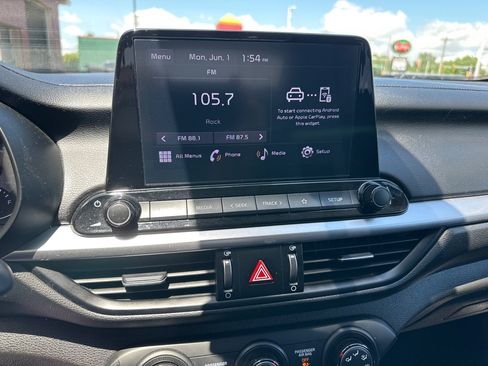 Used 2022 Kia Forte LXS w/ LXS Technology Package FWD image 21