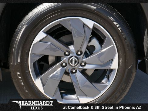 Used 2026 Nissan Rogue SV FWD image 17
