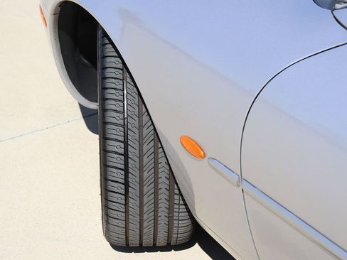 Used 2004 Jaguar XK8 Convertible image 61