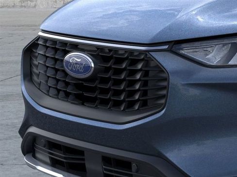 New 2024 Ford Escape SE FWD image 17